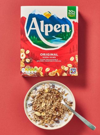 Alpen Original Muesli Breakfast Cereal 6 x 550g Bulk Pack - Image 4