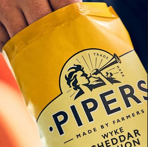 Pipers Wyke Cheddar & Onion Crisps 24 x 40g Pack - Image 5