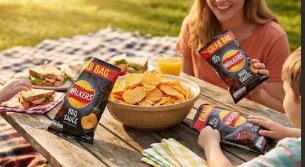 Walkers BBQ Sauce Grab Bag Crisps 32 x 45g Bulk Pack - Image 4